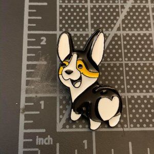 Corgi with Cute Butt Pin